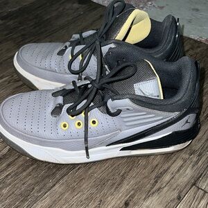 Jordan’s size 7 - worn